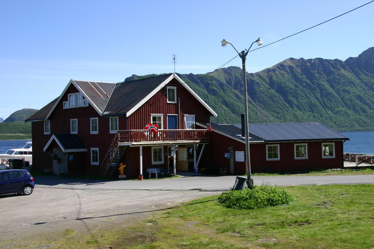 Toftenes Sjohuscamping Alsvåg Exterior foto